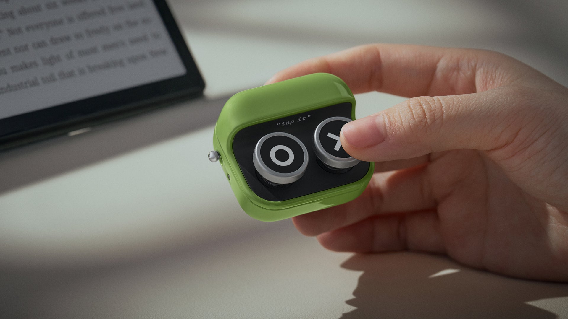 Official Boox product image for the Tappy wireless page-turn remote.